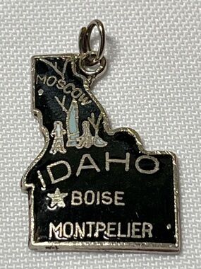 Vintage Idaho Map Charm Pendant in Black and Silver
Collectible